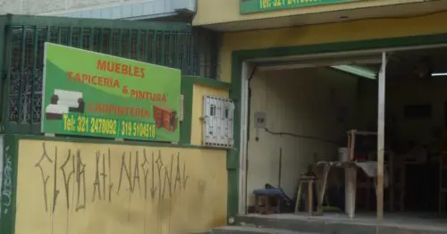MUEBLES TAPICERIA Y PINTURA MUEBLES TAPICERIA Y PINTURA